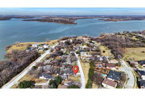 111 Faye Cir, Little Elm, TX, 75068-5051 | Card Image