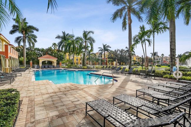 APT-302 - 11021 Legacy Ln, Condo with 2 bedrooms, 2 bathrooms and null parking in Palm Beach Gardens FL | Image 24