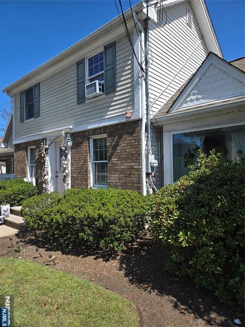 56 Central Ave, Old Tappan, NJ, 07675-7341 | Card Image