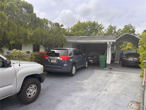 4560 Nw 25th Pl, Lauderhill, FL, 33313-3552 | Card Image