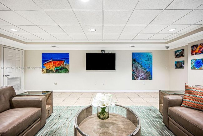 APT-703 - 1501 E Broward Blvd, Condo with 3 bedrooms, 2 bathrooms and null parking in Fort Lauderdale FL | Image 61