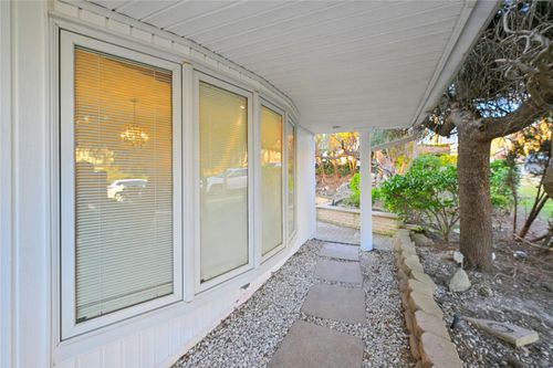 41 Cherrywood Dr, Manhasset Hills, NY, 11040-2235 | Card Image