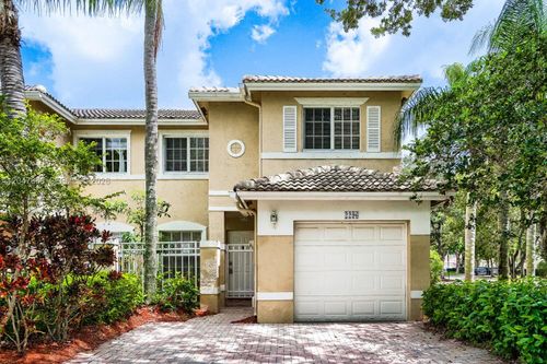 2296 Nw 170th Ave, Pembroke Pines, FL, 33028-2051 | Card Image
