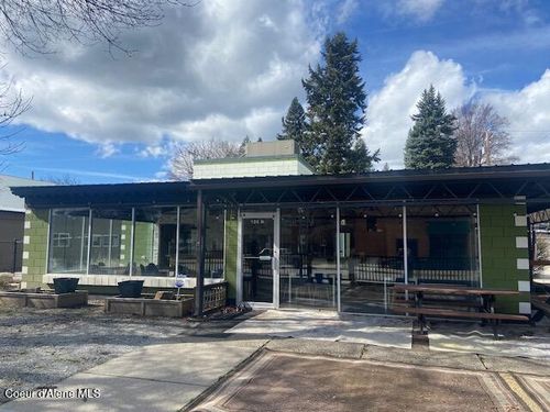 125 N Washington Ave, Newport, WA, 99156-9271 | Card Image