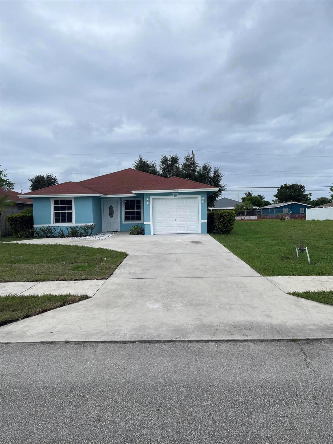 10th Ave, Delray Beach, FL 33444