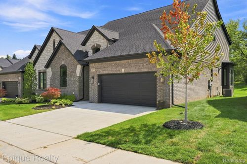 13-3377 Brookdale Ln, Lake Orion, MI, 48360-3300 | Card Image