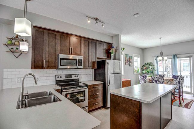 3 Redstone Circle Ne, Home with 3 bedrooms, 2 bathrooms and 2 parking in Calgary AB | Image 9