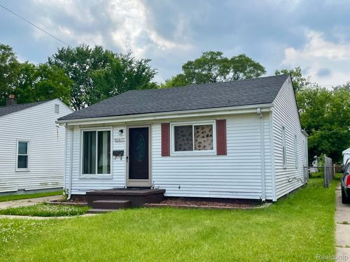 20817 Atlantic Ave, Warren, MI, 48091-2873 | Card Image