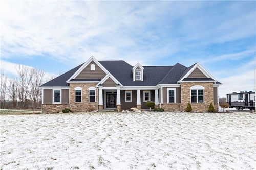 97 Kingsford Ln, Spencerport, NY, 14559-2812 | Card Image