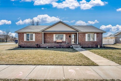 611 E 41st Ave, Hutchinson, KS, 67502-4921 | Card Image