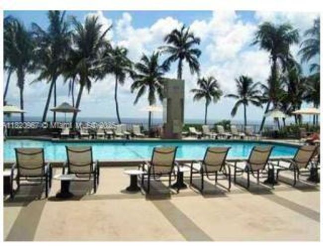 APT-237 - 141 Crandon Blvd, Condo with 3 bedrooms, 2 bathrooms and null parking in Key Biscayne FL | Image 27