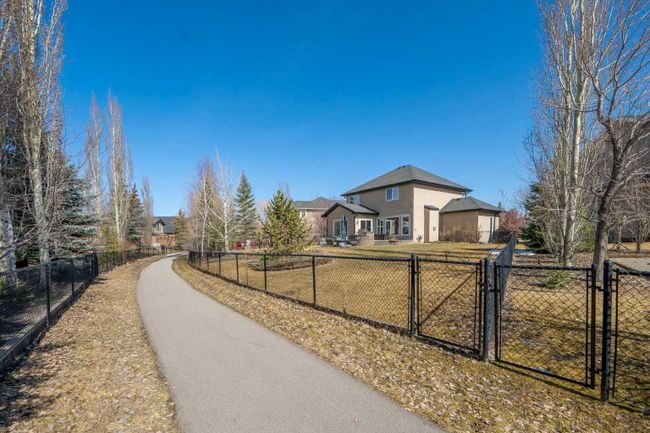 116 Heritage Lake Shores, Home with 4 bedrooms, 3 bathrooms and 6 parking in Heritage Pointe AB | Image 44
