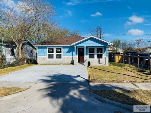 910 Dolores Street, Corpus Christi, TX, 78405 | Card Image