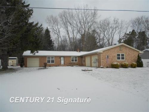 8903 Highland Drive, Tittabawassee Twp, MI, 48623 | Card Image