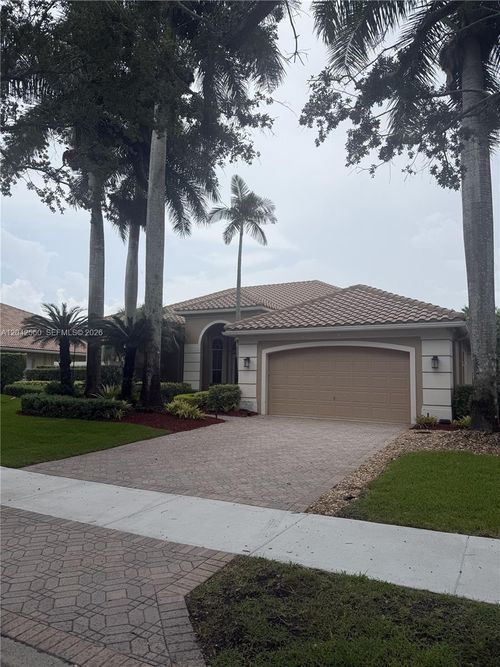 2733 Meadowood Dr, Weston, FL, 33332-3439 | Card Image