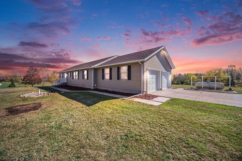 1549 Taylor Rd, Clinton, MI, 49236-9716 | Card Image