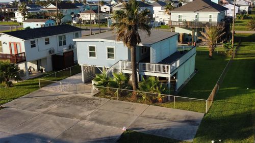 4123 Liberty Dr, Galveston, TX, 77554 | Card Image
