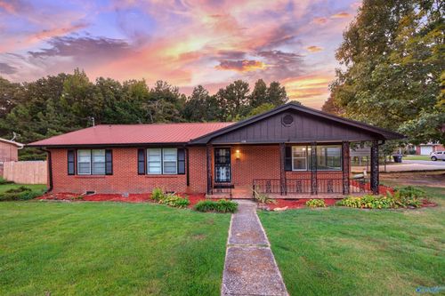 1024 E Tomahawk Trl, Gadsden, AL, 35903-3649 | Card Image