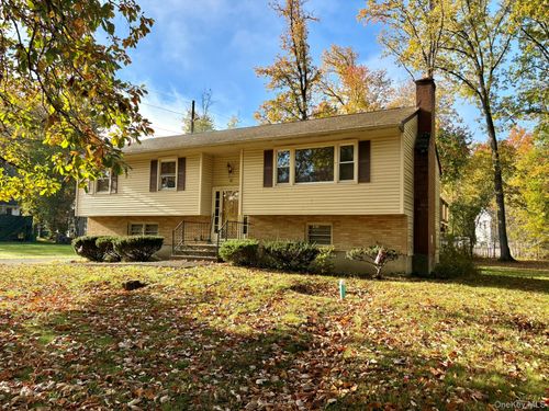 28 Wildwood Drive, Wappinger, NY, 12590 | Card Image