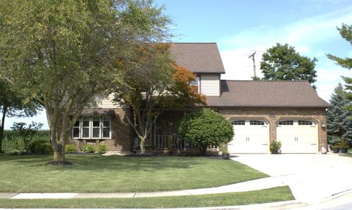 1917 Kingsbury Dr, Saint Marys, OH, 45885-1356 | Card Image