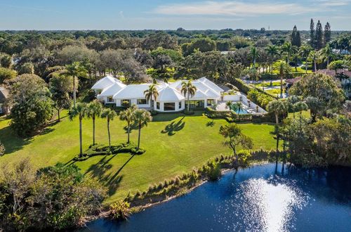 39 Country Rd S, Village Of Golf, FL, 33436-5615 | Card Image