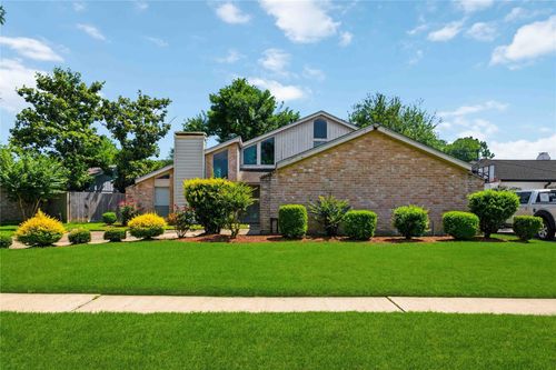 1823 Hilton Head Dr, Missouri City, TX, 77459-3423 | Card Image