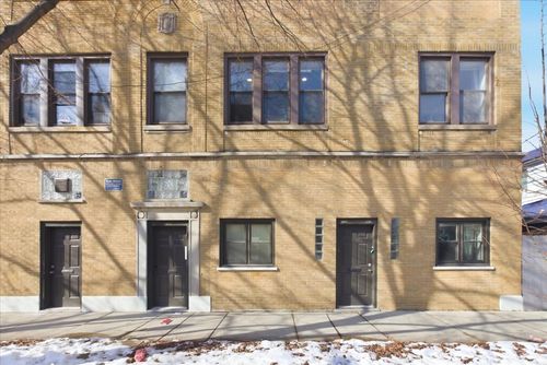 2c-4004 N Bell Ave, CHICAGO, IL, 60618-2912 | Card Image