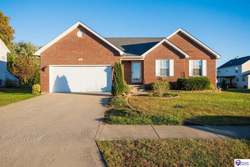 605 Windbrook Dr, Elizabethtown, KY, 42701-6827 | Card Image