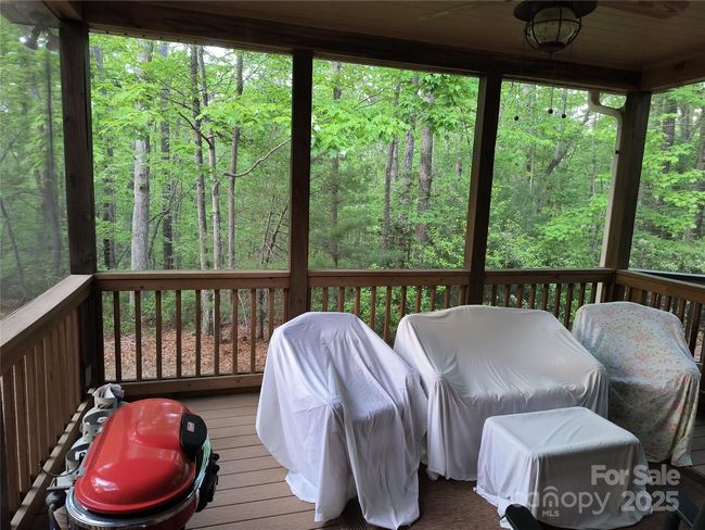 Screen Porch Interior | Image 22