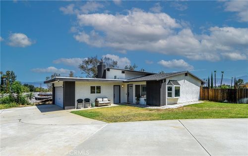 1509 Pamela Cres, Redlands, CA, 92373-6422 | Card Image