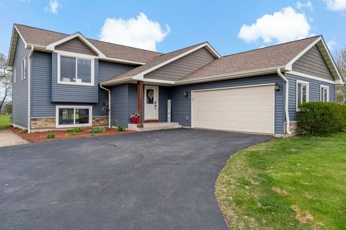 1327 Mallard Ln, NEW RICHMOND, WI, 54017-6595 | Card Image