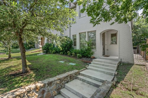 2611 Mccart Ave, Fort Worth, TX, 76110-2230 | Card Image
