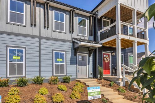 2441 E 17th St, Chattanooga, TN, 37404-5337 | Card Image
