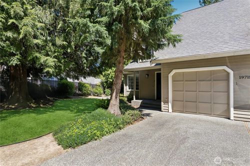 a-19715 Bing Rd, Lynnwood, WA, 98036-7100 | Card Image