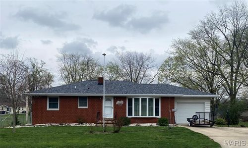 606 Shannon Dr, Greenville, IL, 62246-1361 | Card Image