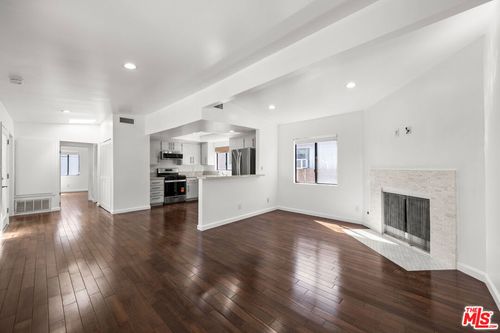 4-3010 Colorado Ave, Santa Monica, CA, 90404 | Card Image