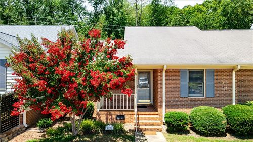 2027 Cardinal Park Dr, Anderson, SC, 29621-1556 | Card Image