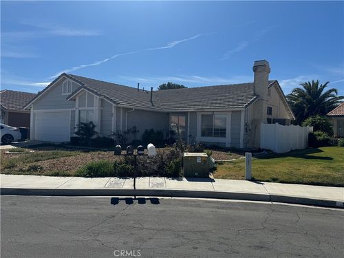 14151 Hillsborough Dr, Victorville, CA, 92392-5479 | Card Image