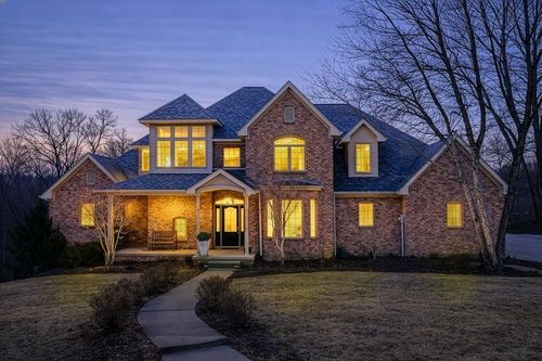 35 Westwood Pl, Danville, IL, 61832-2975 | Card Image