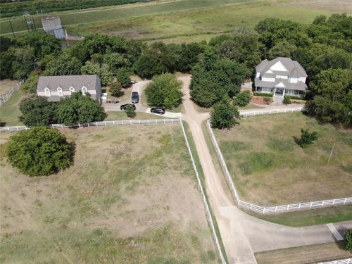 2600 Rosebud Ln, Richland Hills, TX, 76118-6730 | Card Image
