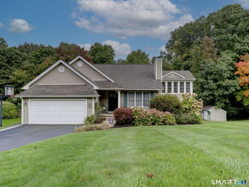 132 Folly Brook Ln, Manchester, CT, 06040-7095 | Card Image