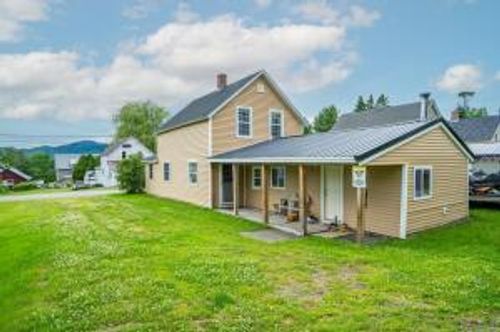 7 Wells St, Greenville, ME, 04441-3050 | Card Image