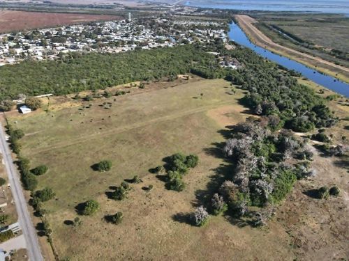 - Hunter Rd, OKEECHOBEE, FL, 34974 | Card Image