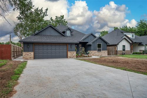 2705 Nw 40th St, Oklahoma City, OK, 73112-3706 | Card Image