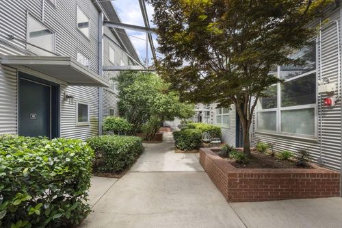 128-400 Village Pkwy Ne, Atlanta, GA, 30306-4362 | Card Image