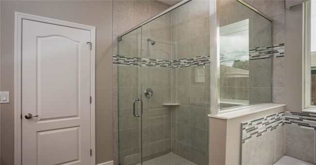 Model home - actual features may vary. | Image 10