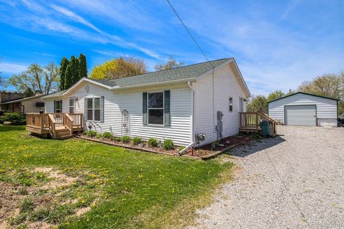 8239 Vanadia Dr, Mount Morris, MI, 48458-9732 | Card Image