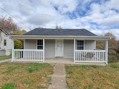 329 E 18th St, Columbia, TN, 38401-4261 | Card Image