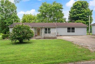 8899 S County Road 700 E, Home with 3 bedrooms, 2 bathrooms and null parking in Marengo IN | Image 3