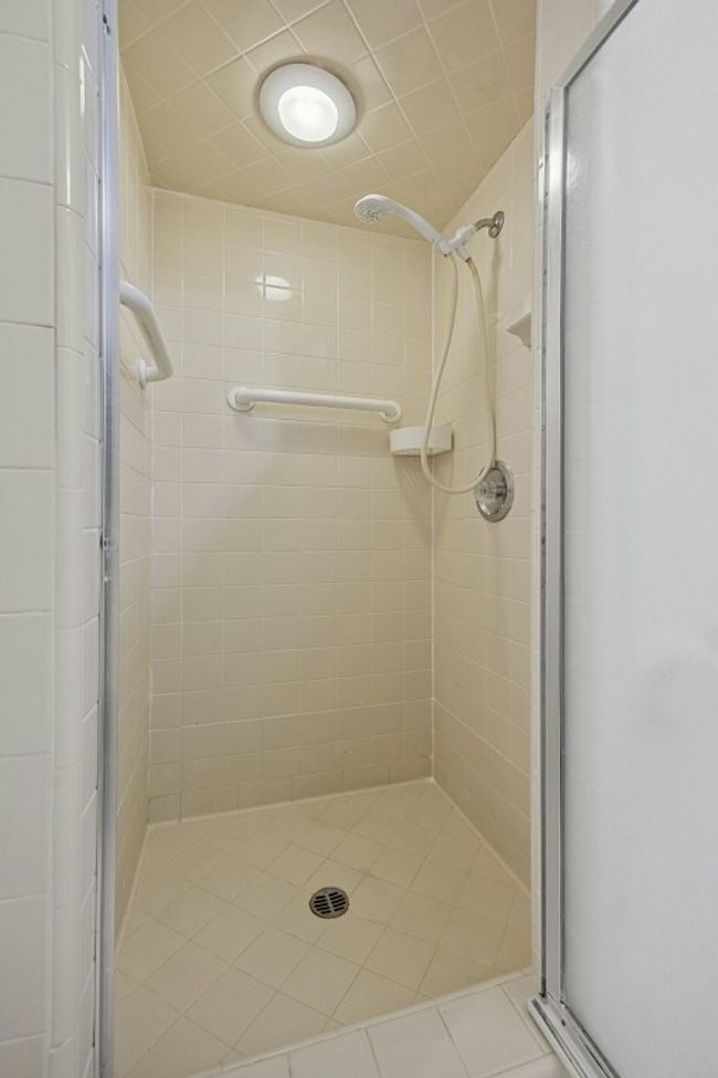 APT-211 - 11512 Tin Cup Dr, Condo with 2 bedrooms, 3 bathrooms and 2 parking in Austin TX | Image 24